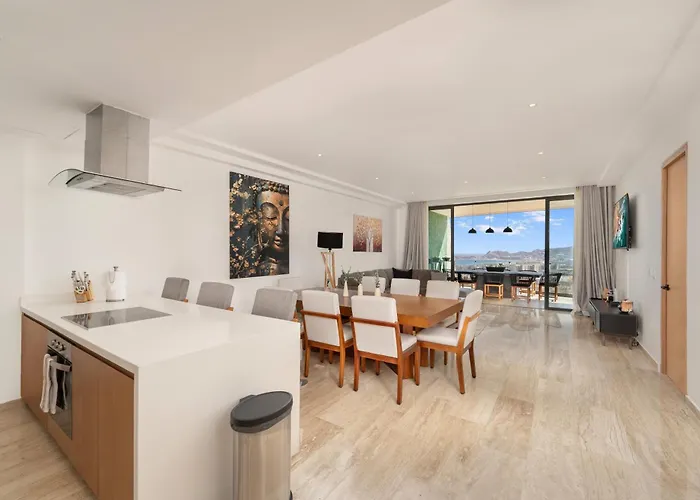 Ferienhaus Mistiq Penthouse Private Rooftop Deck & Pool *
