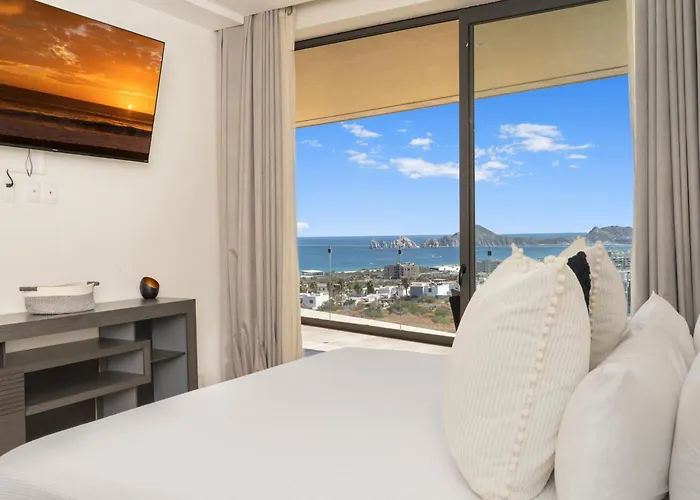 Mistiq Penthouse Private Rooftop Deck & Pool Ferienhaus Cabo San Lucas