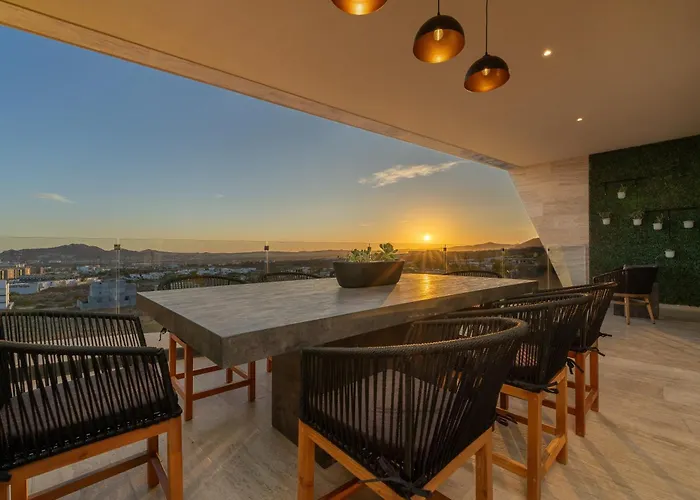 Ferienhaus Mistiq Penthouse Private Rooftop Deck & Pool