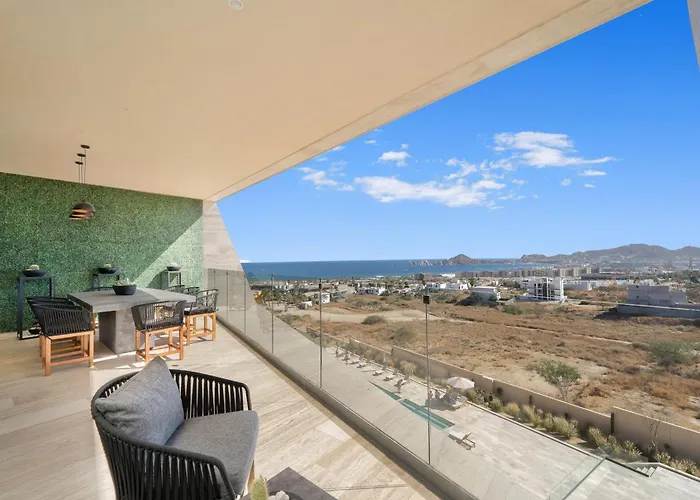 Mistiq Penthouse Private Rooftop Deck & Pool Ferienhaus *